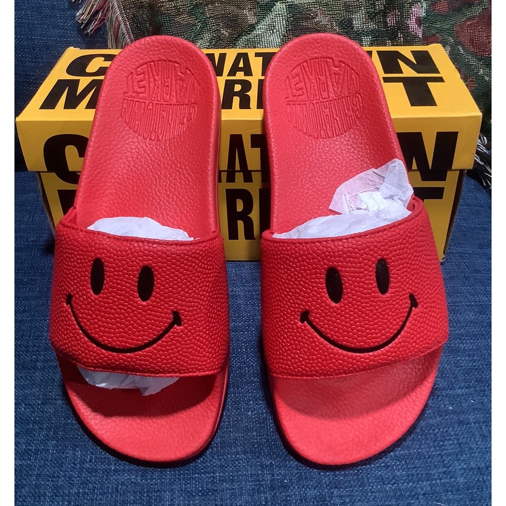 CHINATOWN MARKET Youth Happy Face Slide Sandals sz 7 Red Black